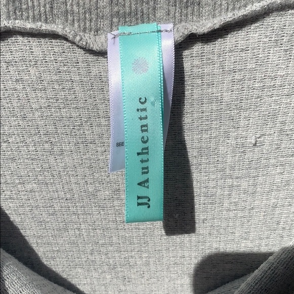 Beautiful off the shoulder grey sweater dress - Picture 2 of 4